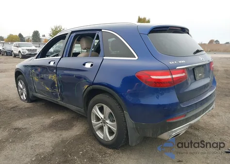 2018 Mercedes-Benz Glc 300 4Matic z USA, uszkodzony, nr VIN WDC0G4KB0JV086622